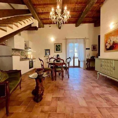 Apartamento La Casina Di Nada Massa Martana Exterior foto