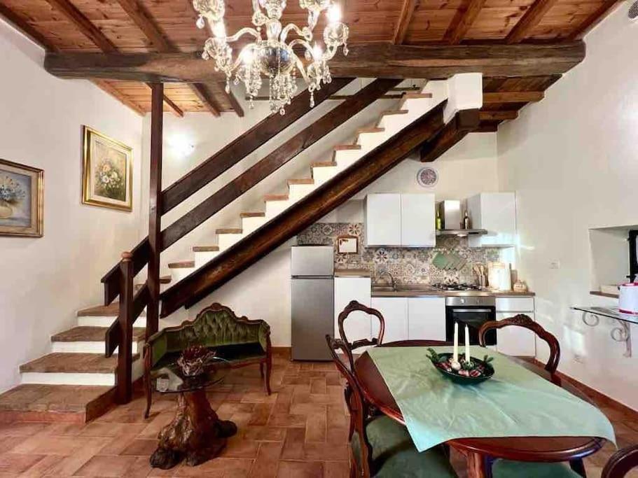 Apartamento La Casina Di Nada Massa Martana Exterior foto